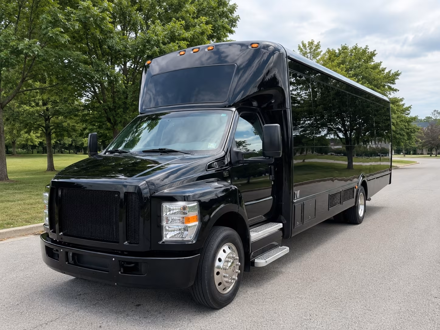 vancouver corporate retreat shuttle bus rentals